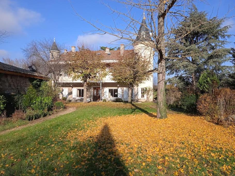 Maison Calme Avec Piscine Entouree De Son Parc Quintenas Esterno foto